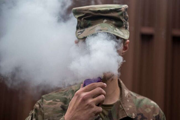 someone blowing a dense vapor cloud for how long do elf bar bc5000 last